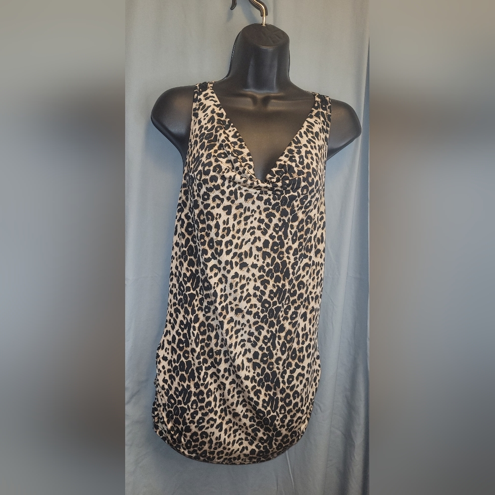 Leopard print top